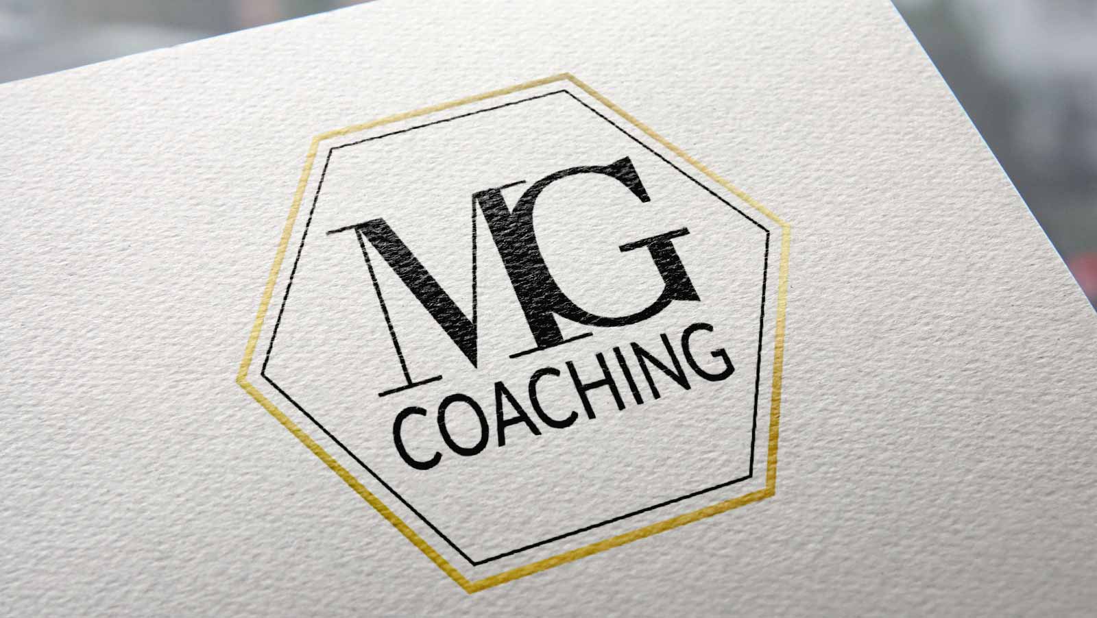 Création de Logo Pas Cher pour un Service de Coaching Création de logo pour un service de coaching Logo pour une coach qui propose un soutien personnalisé en coaching