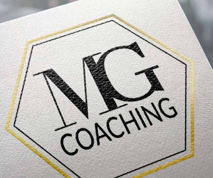 Création de logo pour un service de coaching Logo pour une coach qui propose un soutien personnalisé en coaching